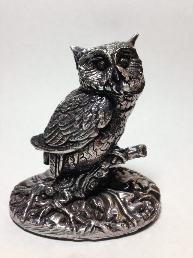 metal owl figurines