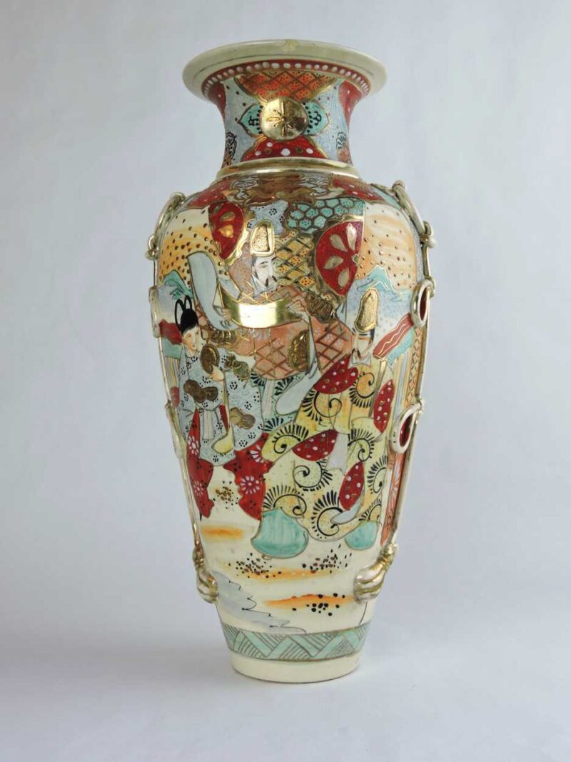 19th Century Satsuma Vase With Hand-Painted Japanese Figural Scenes of ...