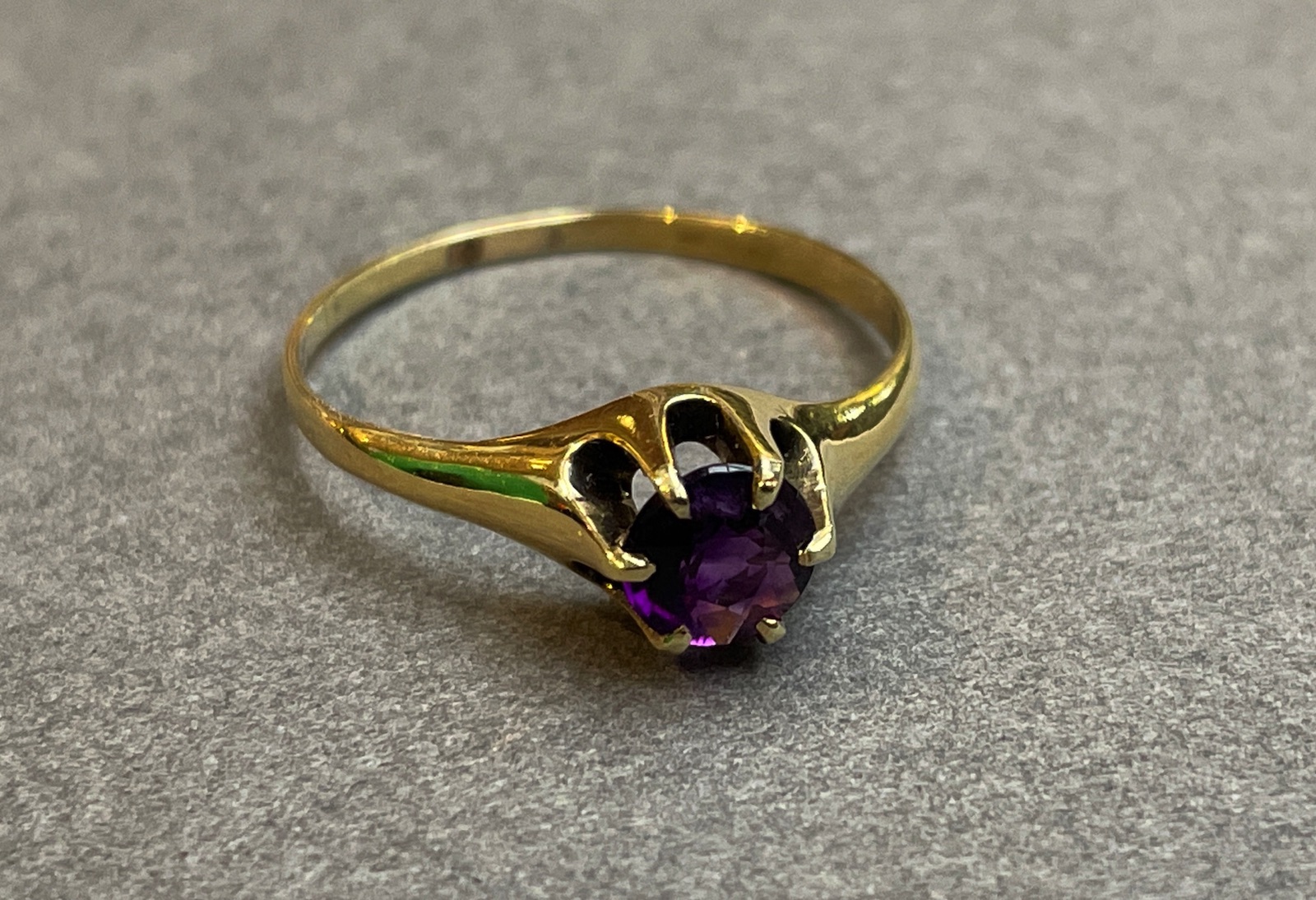 Stunning Deep Purple Amethyst Ring With Crystals