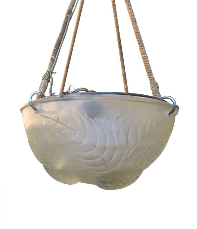 artglass - laliquechandelier-03-1.jpg