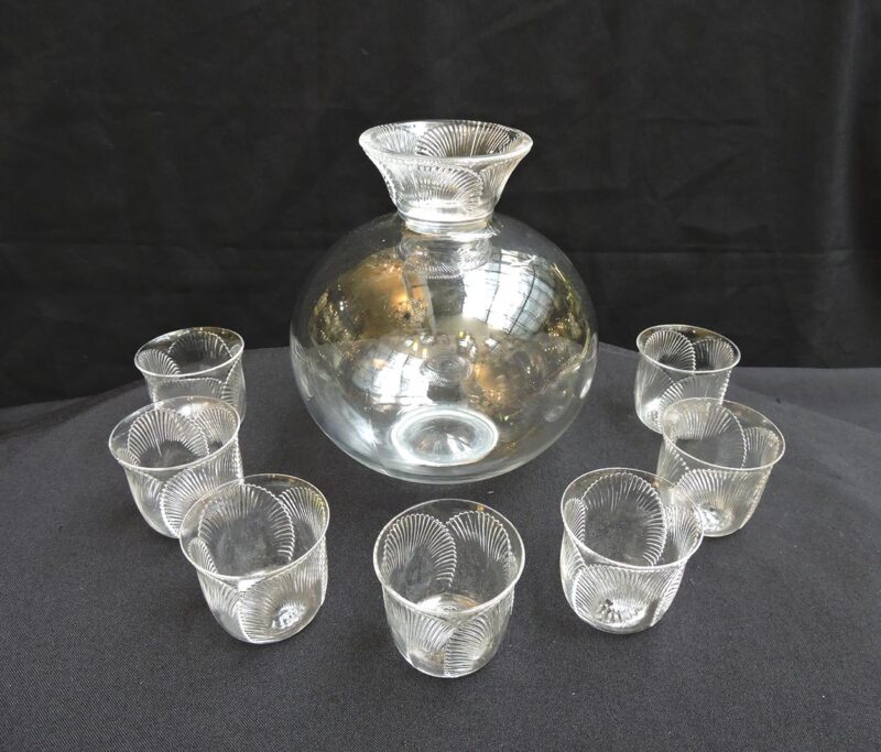 artglass - laliquedecanter-1.jpg