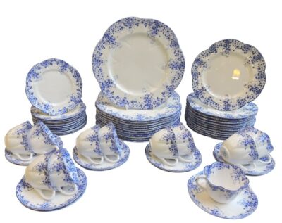 china - daintybluedinnerset-00.jpg