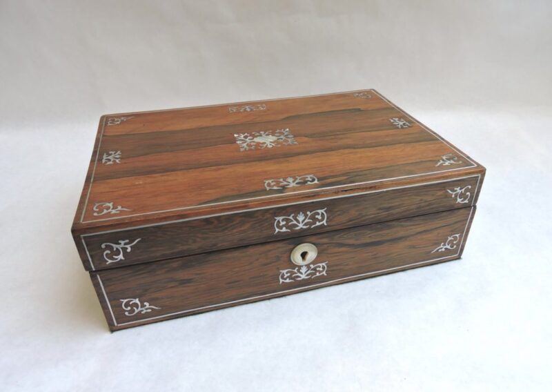 furniture - lapdesk-00.jpg