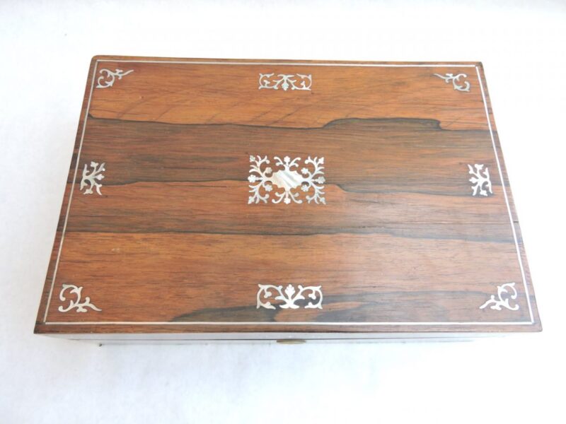 furniture - lapdesk-02.jpg