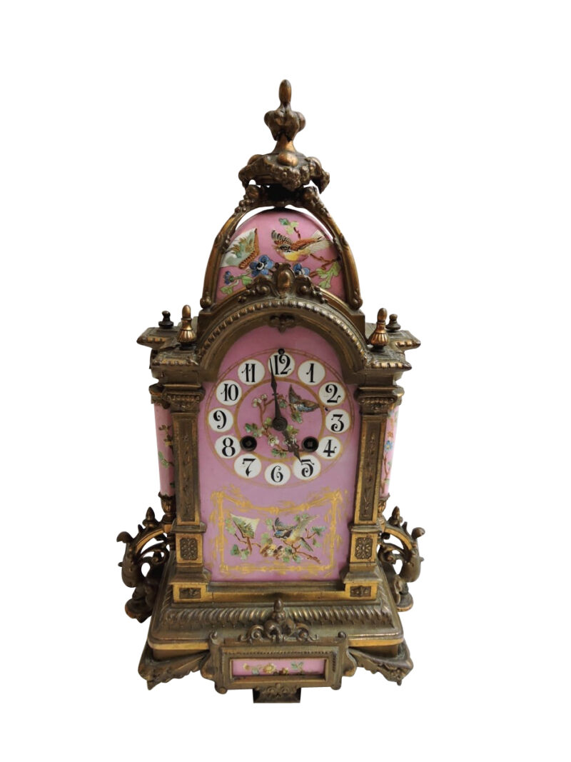 general - pinkormoluclock-00-1.jpg