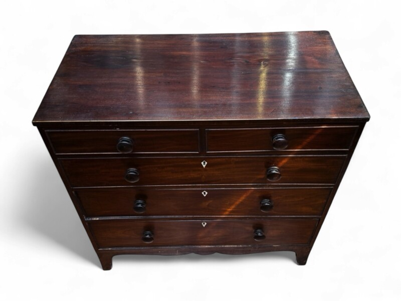 georgianbachelorchest-005