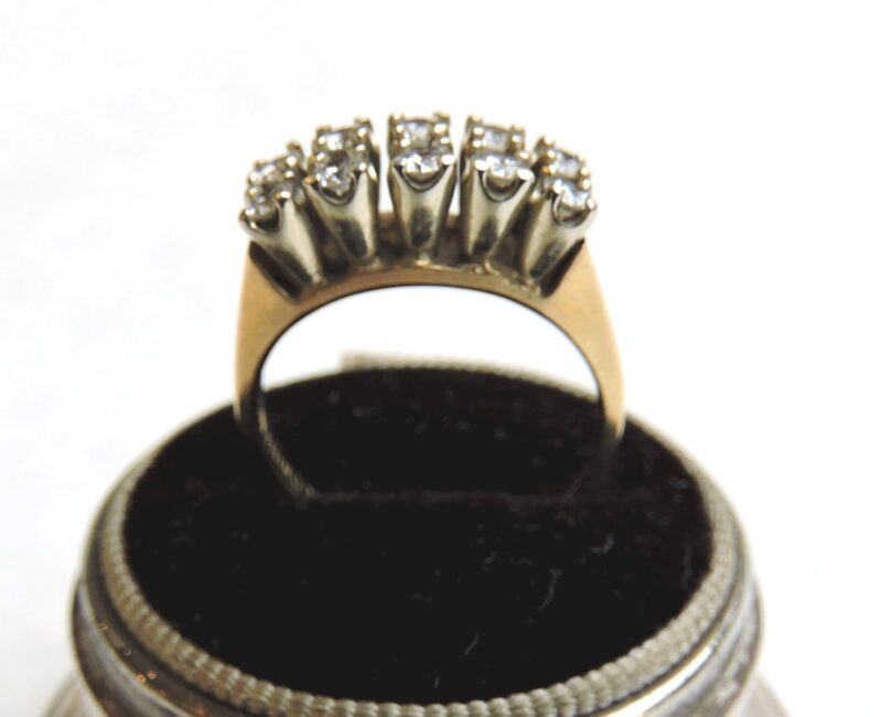 jewelry - golddiamondring-02-1.jpg