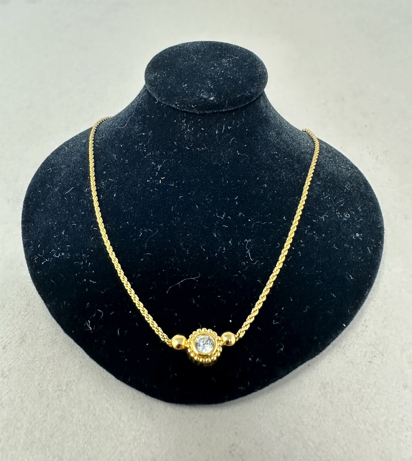 CHRISTIAN DIOR Vintage Heart-shaped Necklace with Rhinestones – LA LUNE  Vintage