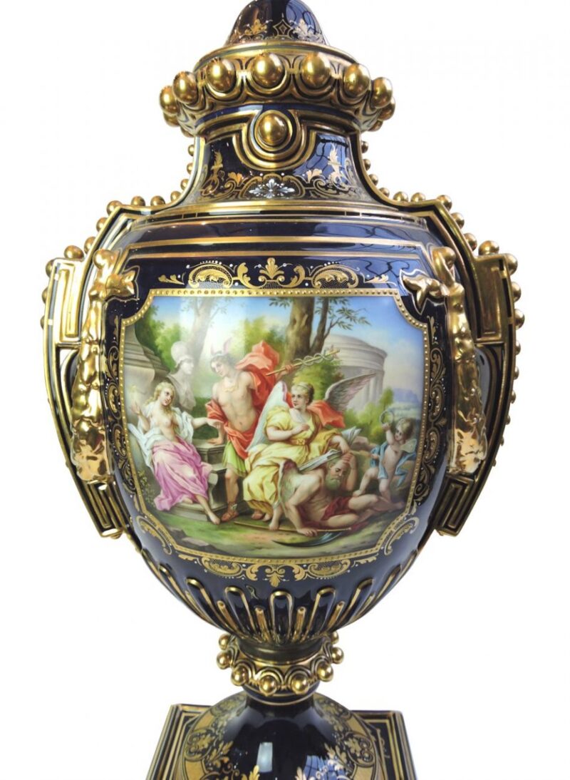 largeviennaurns-03 royal vienna urns