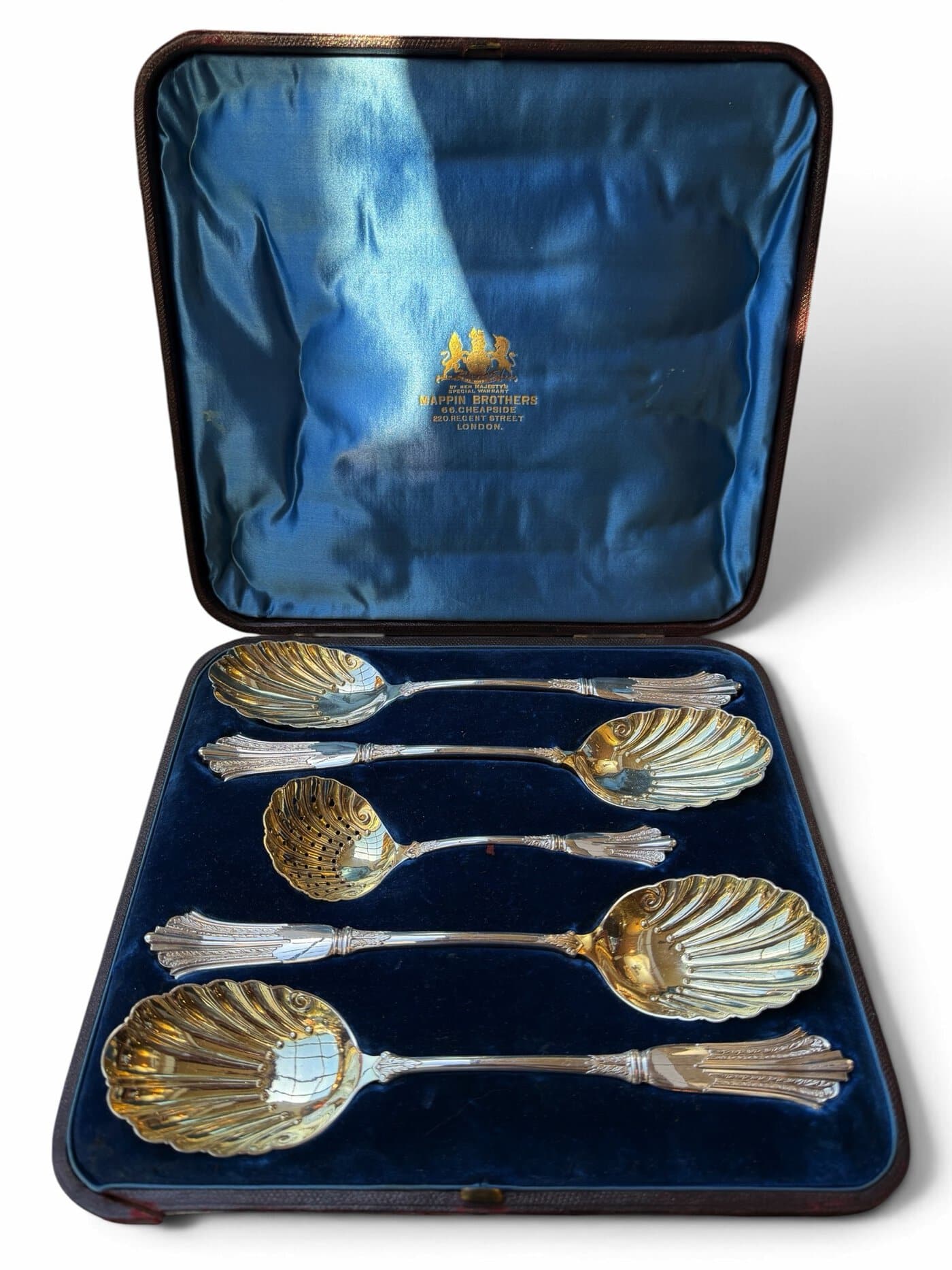 Victorian Mappin Brothers Cased Silver-Plated & Gilt Shell-Form Serving Set, circa 1890