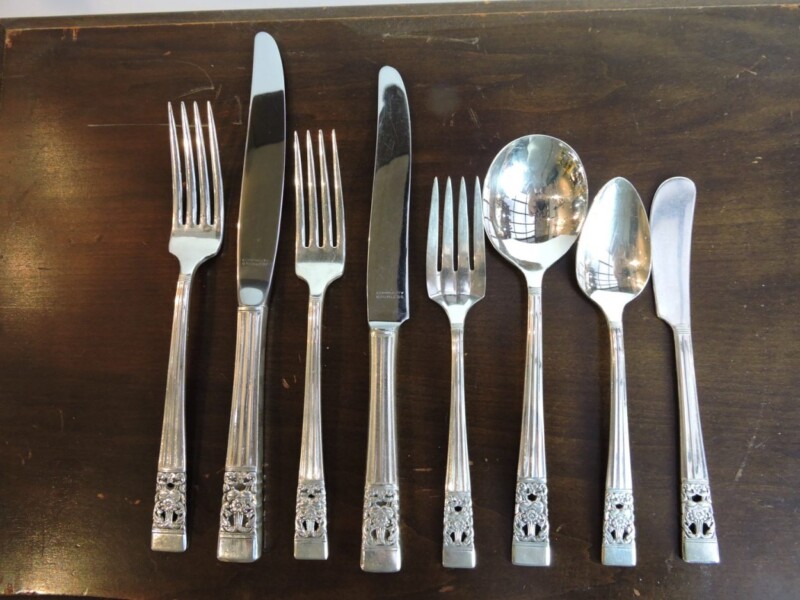 oldcolonysilverplateset-006