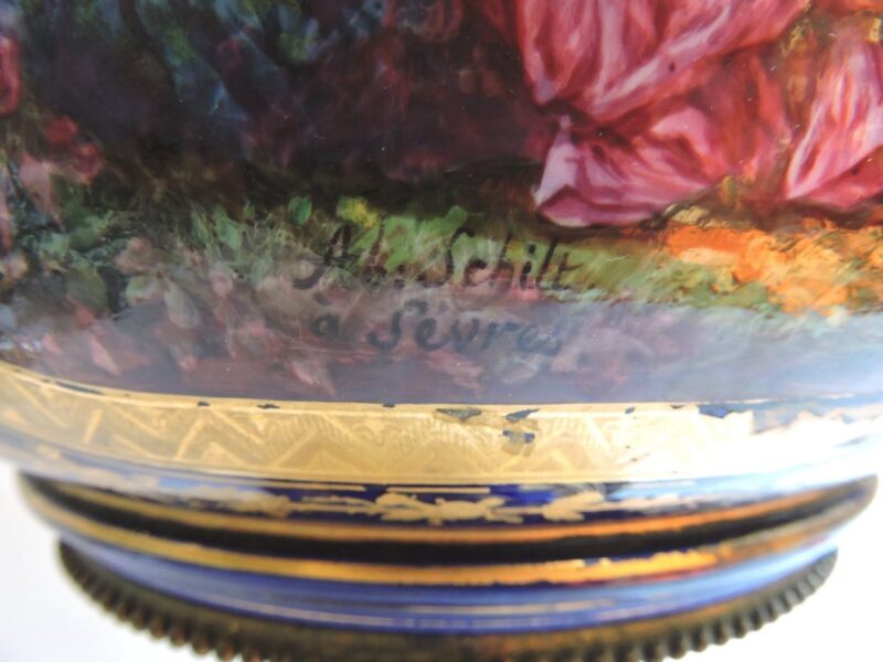 porcelain - largesevresglobevase-06.jpg