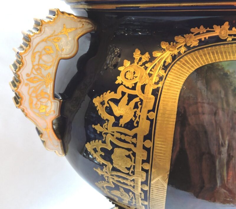 porcelain - largesevresglobevase-11.jpg