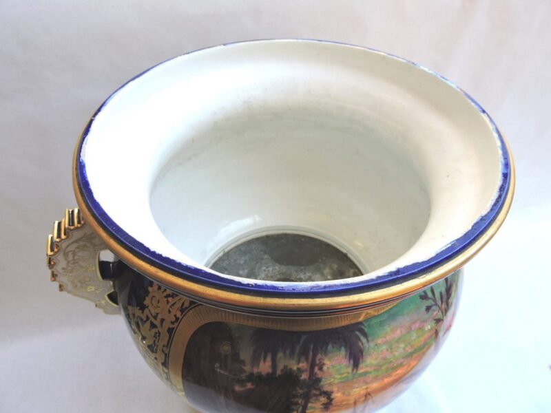 porcelain - largesevresglobevase-12.jpg