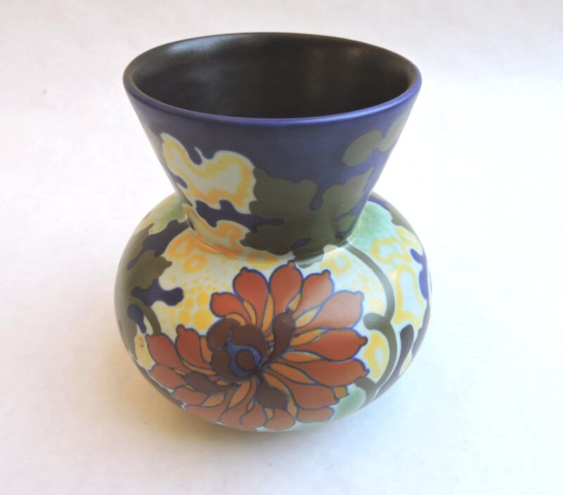 pottery photo pottery - goudasquatvase-00.jpg