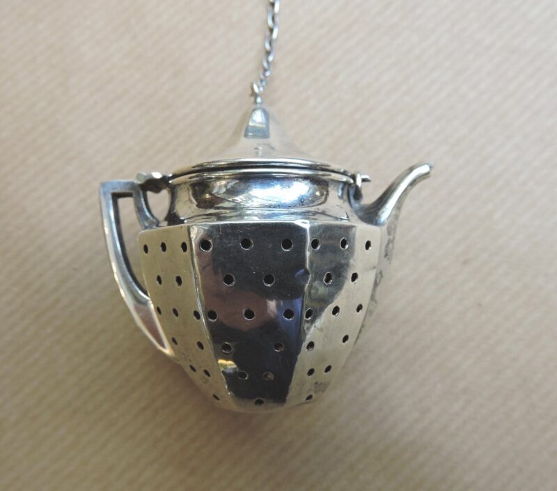 servingpieces - sterlingteaball-01.jpg