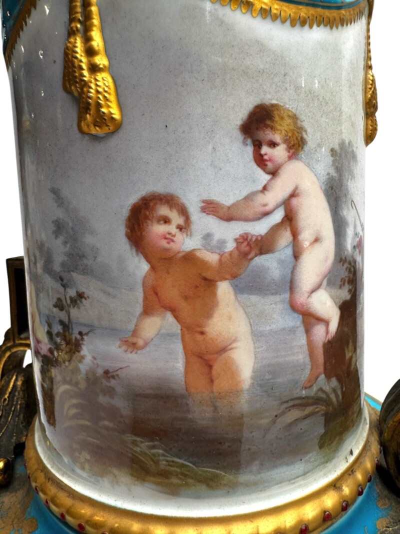 sevresbluepairvases-008