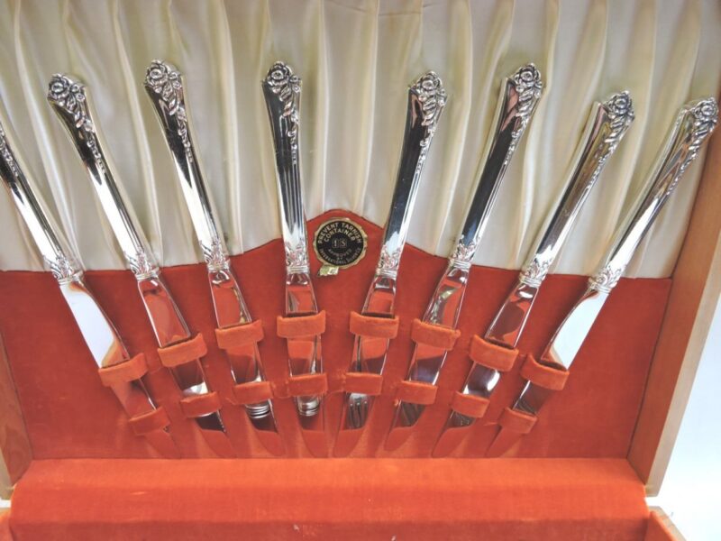 silverflatware - damaskroselunchset8-03.jpg