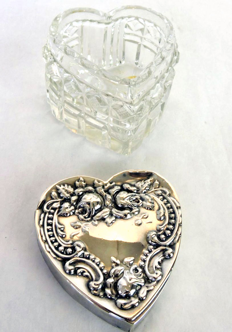 Solid Sterling Silver.925 Heart Shaped Trinket Box  *Fully Hallmarked* 