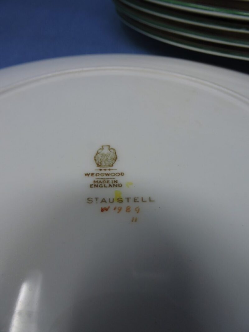 wedgwoodchinaset12dinnerplatesstaustell-05