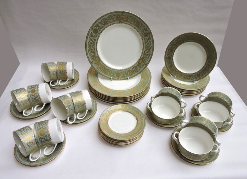 royal worcester Balmoral pattern set of dishes
